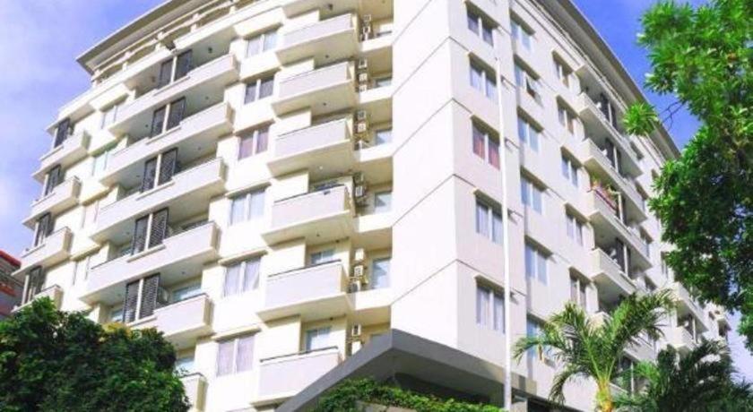 Hotel Golden Sky Pluit Yakarta Exterior foto