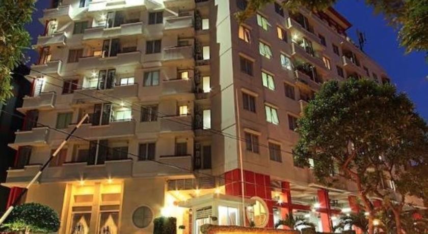 Hotel Golden Sky Pluit Yakarta Exterior foto