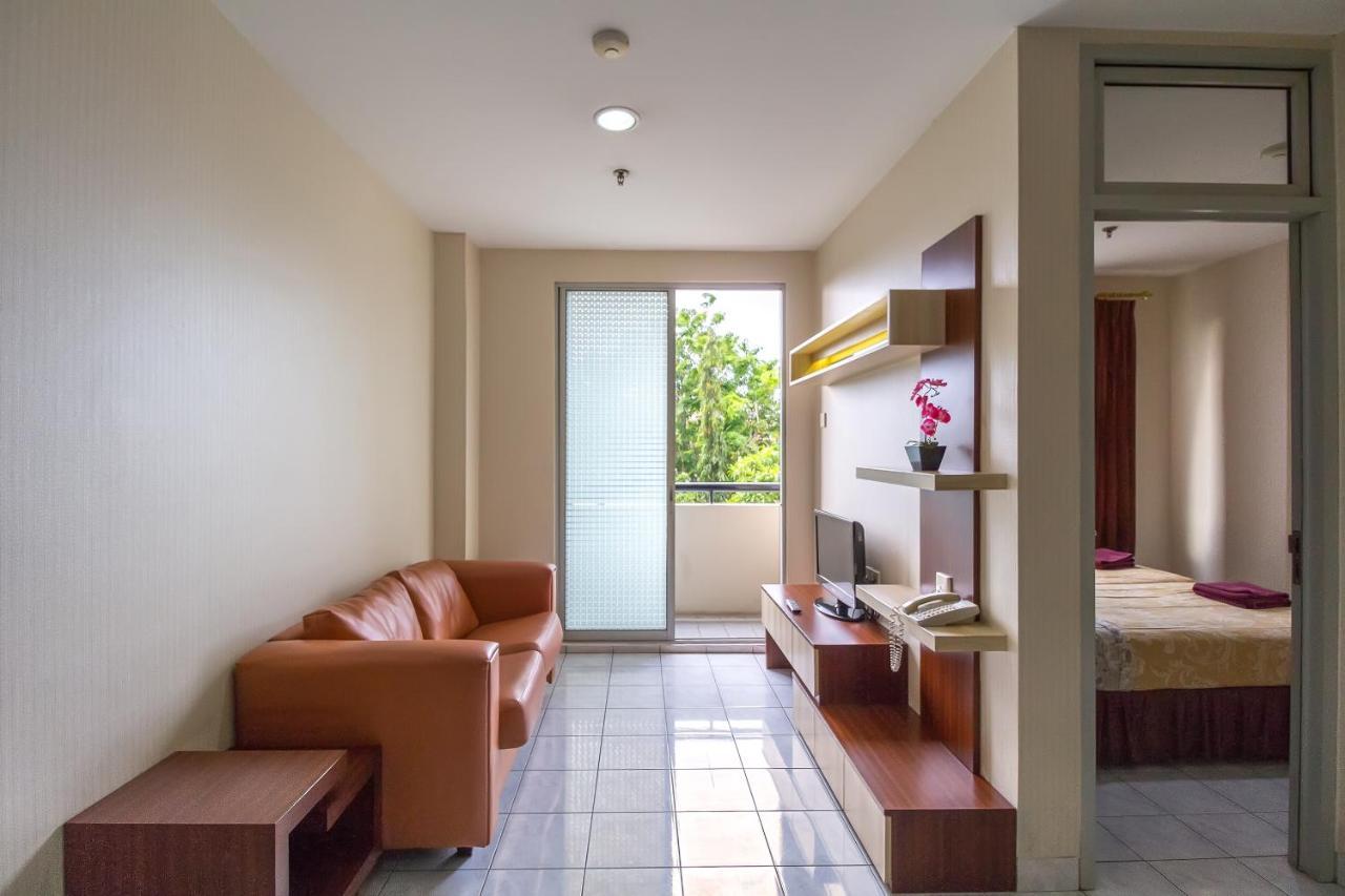 Hotel Golden Sky Pluit Yakarta Exterior foto