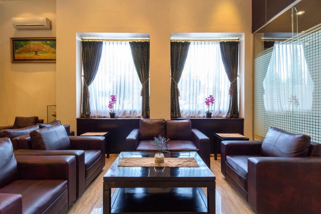 Hotel Golden Sky Pluit Yakarta Exterior foto